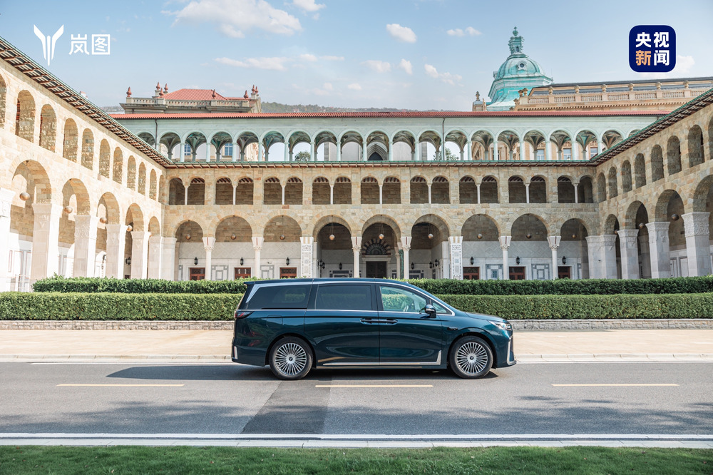 全品类搭华为乾崑智驾,岚图梦想家将发布新版型