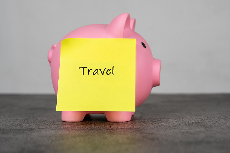 旅游储蓄罐图片下载